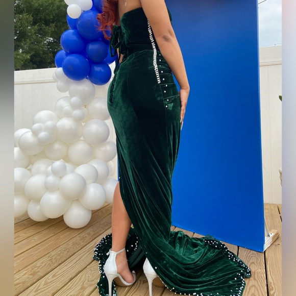 Prom Dress - Picture 4 of 11